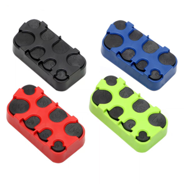 Ahoana ny fomba fanao vola madinika vita amin'ny plastika dia manakana ny vola madinika voalamina sy azo idirana